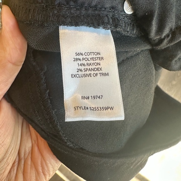 The Pioneer Woman Pull On Embroidered Floral Rose Boot Cut Jean Size 3XL - Picture 4 of 7